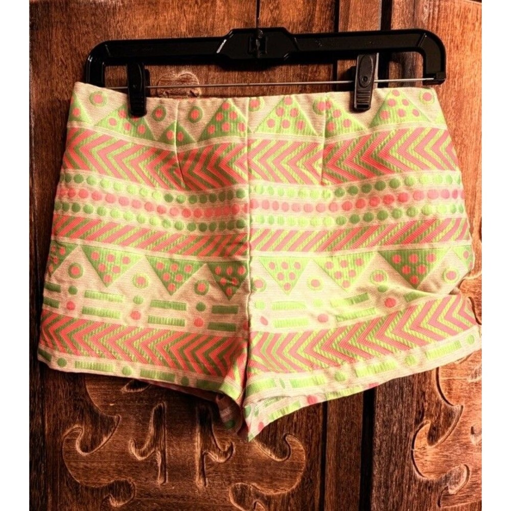 Harper Shorts Pink Green Neon Size Small Dress Shorts No Wrinkle Geometric C6